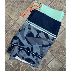 Patagonia Stretch Wavefarer‎ Board Shorts 32 Swim Trunks Blue Camouflage